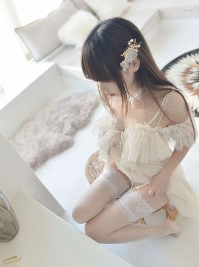 年轻的嫂子韩剧_高清电影完整版