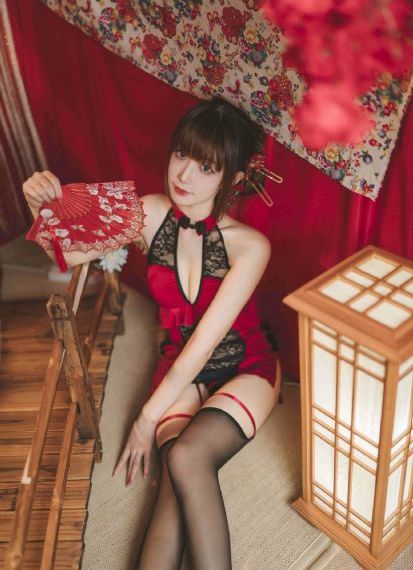 五男一女np慎入h虐_4K在线视频播放