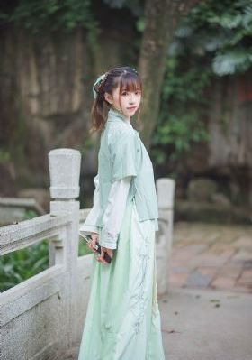 和漂亮老师做爰4_BD在线观看高清