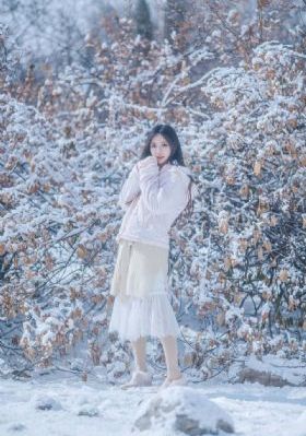 美女制服诱惑_HD电影全集观看